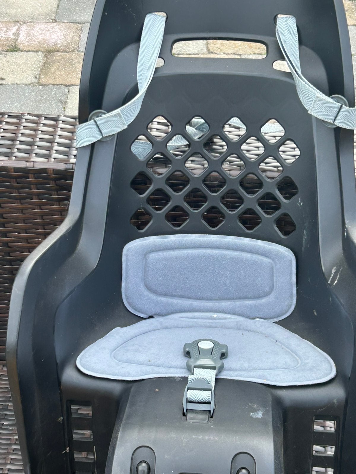 Siege bebe velo + cape + casque, Enlèvement, Comme neuf