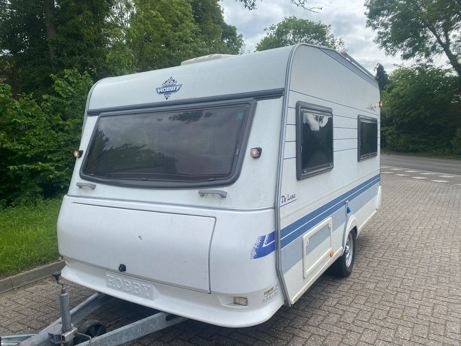 Caravan hobby 400, Caravans en Kamperen, Caravans, Particulier, tot en met 4, 1000 - 1250 kg, Treinzit, Hobby, Luifel, Ophalen