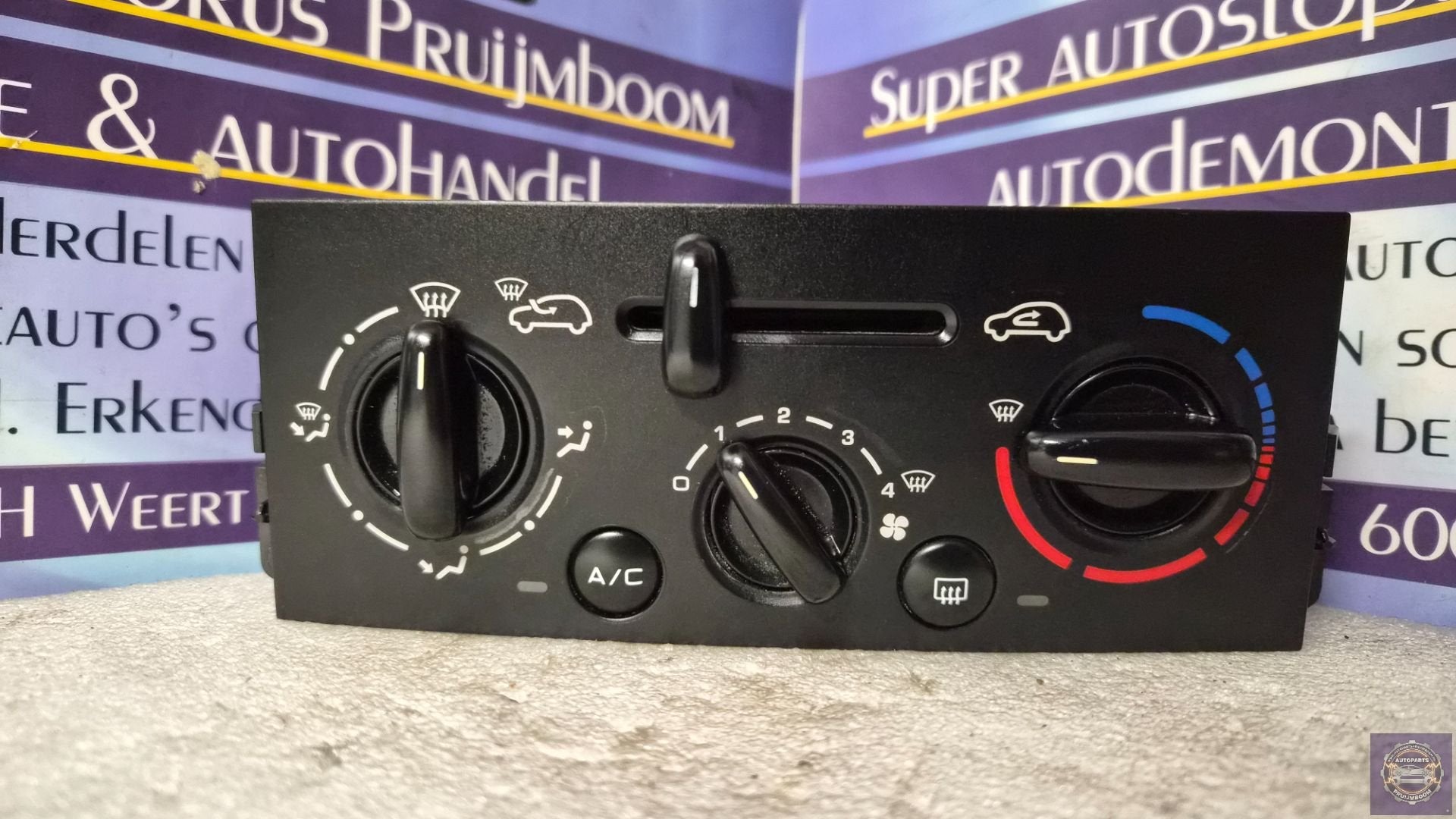 Panneau de commande de chauffage Peugeot 207/207+ ann e 2009, Taurusavenue 1
2132 LS  Hoofddorp, NL, Contact.group@renault.com
