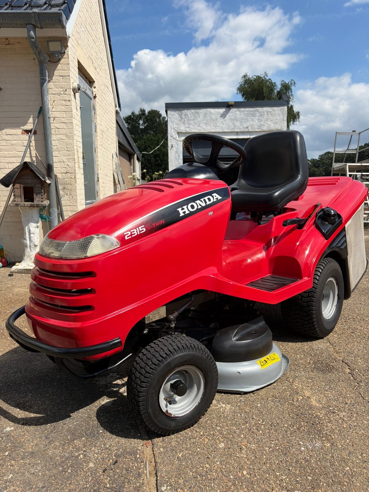 Zitmaar Honda V-twin HF2315 mulching/hydrostatic/2018, Ophalen, Zo goed als nieuw, Mulchfunctie, 90 tot 120 cm