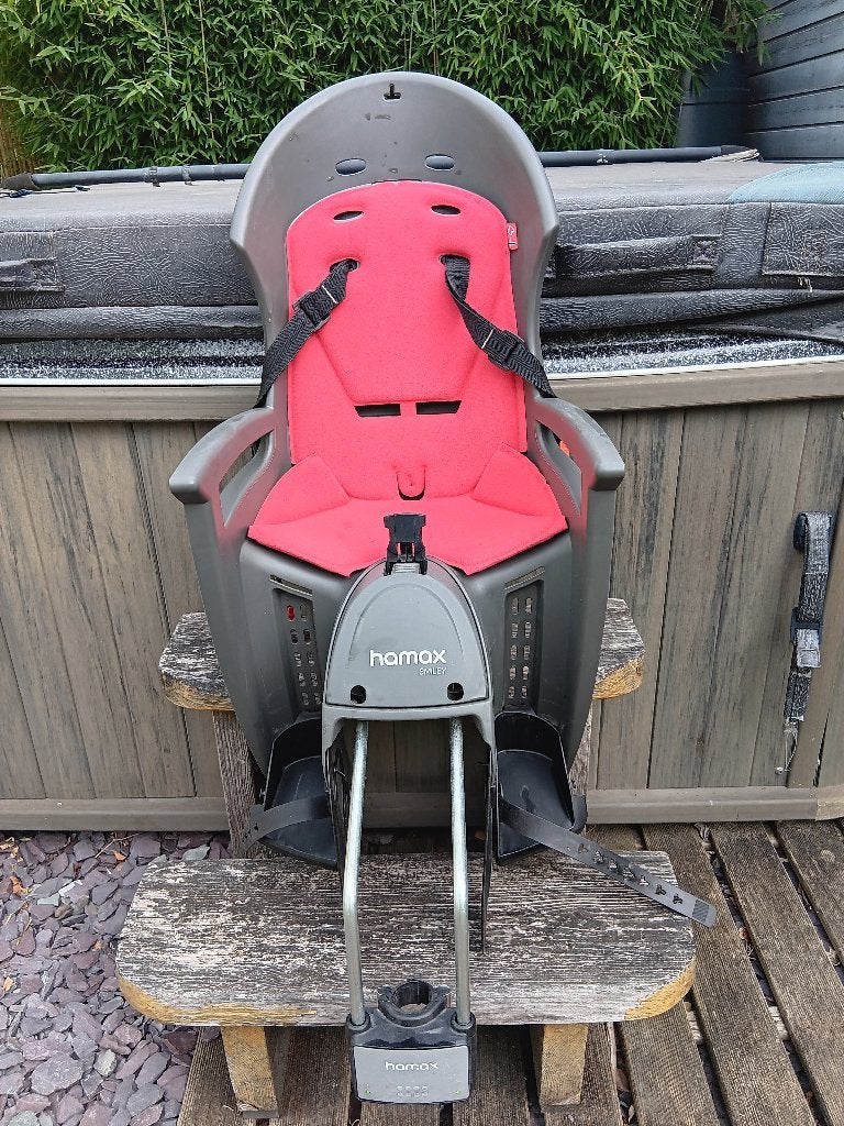 Fietsstoel hamax, Achterzitje, Voetsteuntjes, 15 t/m 36 kg, Zo goed als nieuw