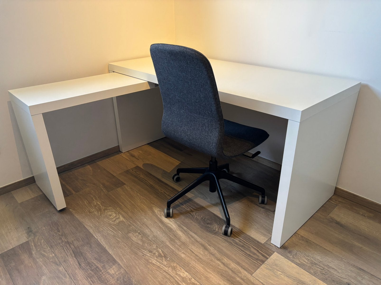 IKEA MALM bureau met kastje en bureaustoel, Ophalen, IKEA