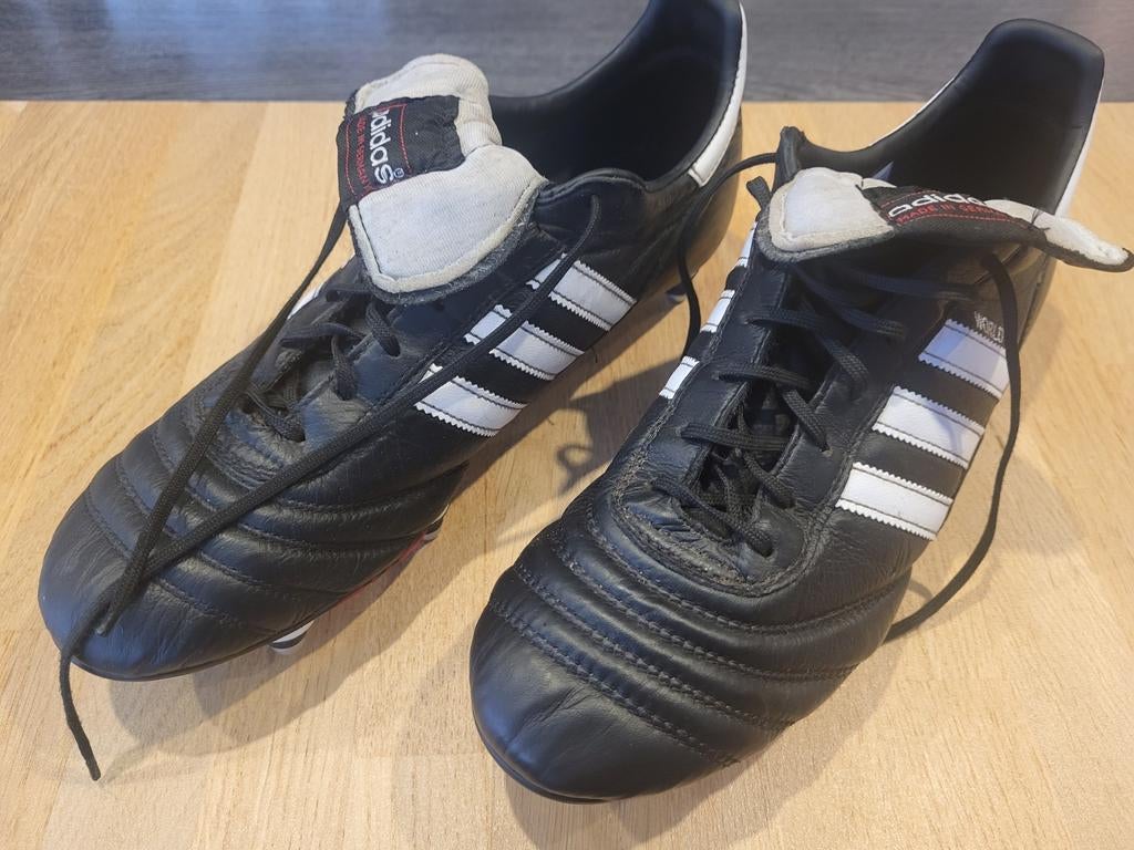 Adidas World Cup voetbalschoenen - Maat 45 1/3, Sport en Fitness, Ophalen