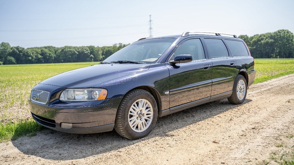 Volvo V70 2.4D 2004, Cuir, Achat, 1800 kg, 1700 kg