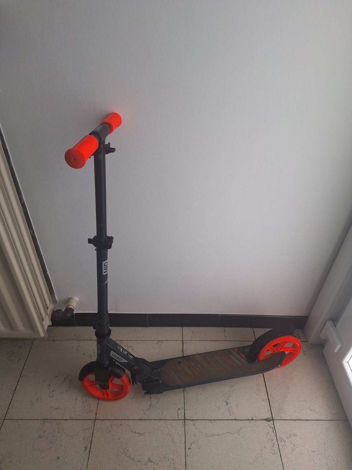 Oxelo step zwart en oranje, Enlèvement, Utilisé, Step simple, Oxelo (Decathlon)