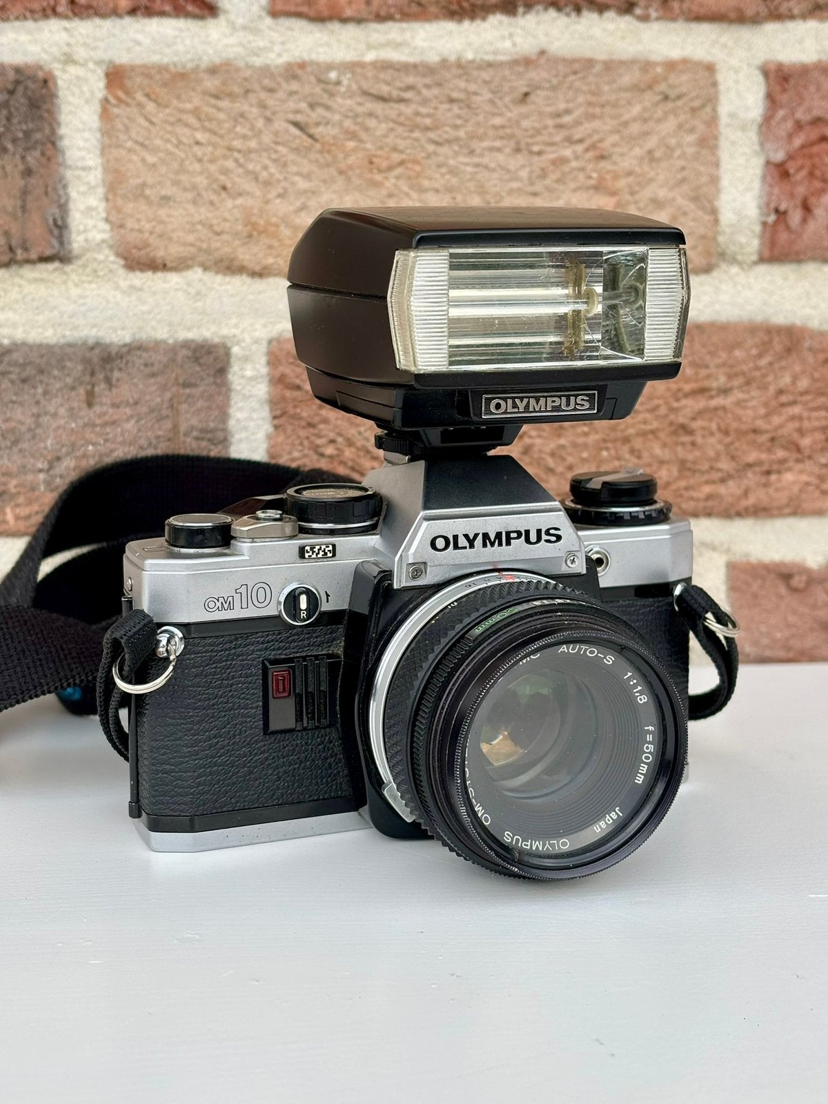 Olympus OM-10 Spiegelreflexcamera – Zuiko 50mm f/1.8 Lens, Audio, Tv en Foto, Ophalen of Verzenden, Zo goed als nieuw, Spiegelreflex
