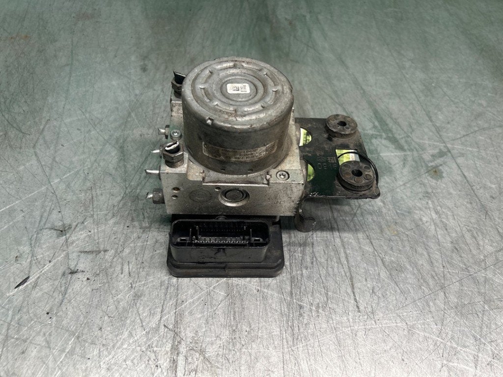 ABS POMP Renault Trafic Passenger (1JL / 2JL / 3JL / 4JL), Auto-onderdelen, Gebruikt, Renault, Peter-Huppertz-Straße 5
51063  Köln, DE