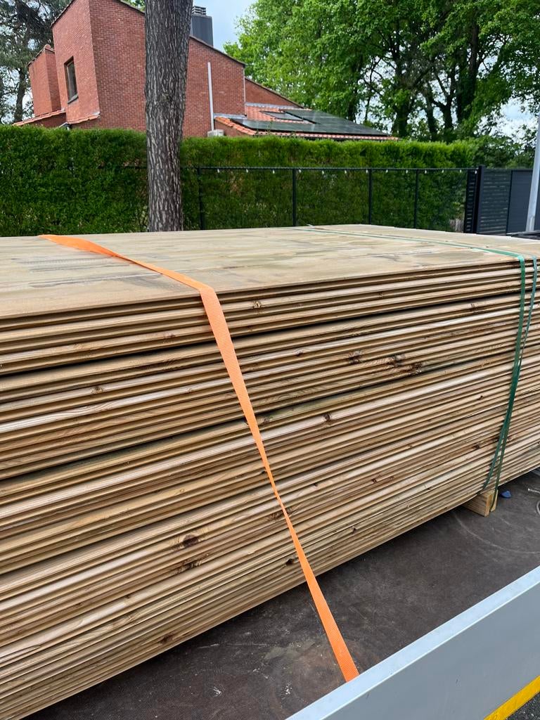 Blokhut profiel planken, Ophalen, Zo goed als nieuw