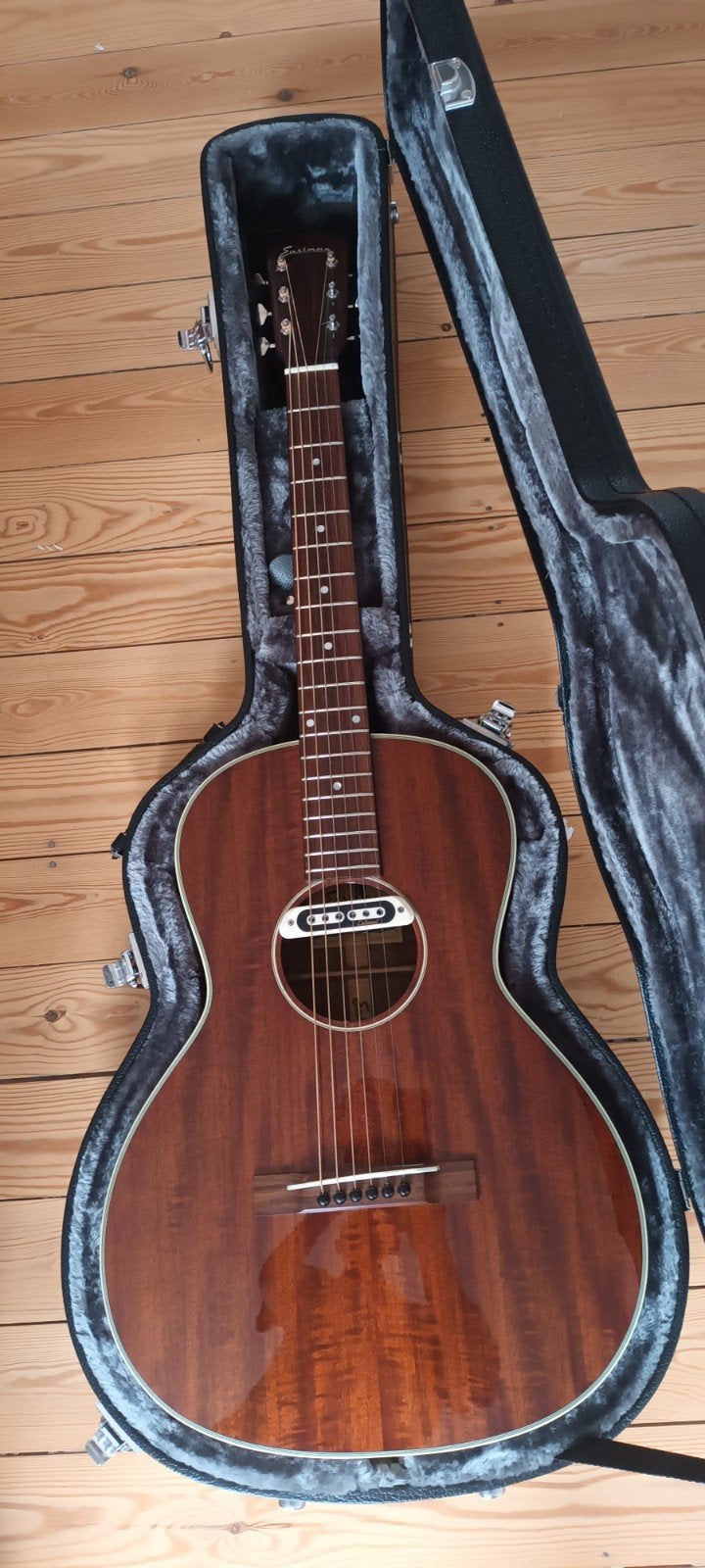 ONCLE EASTMAN E10, Musique & Instruments, Enlèvement, Comme neuf, Avec capteur (piezo)