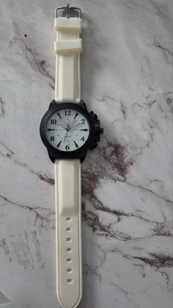 Montre Armani, Enlèvement