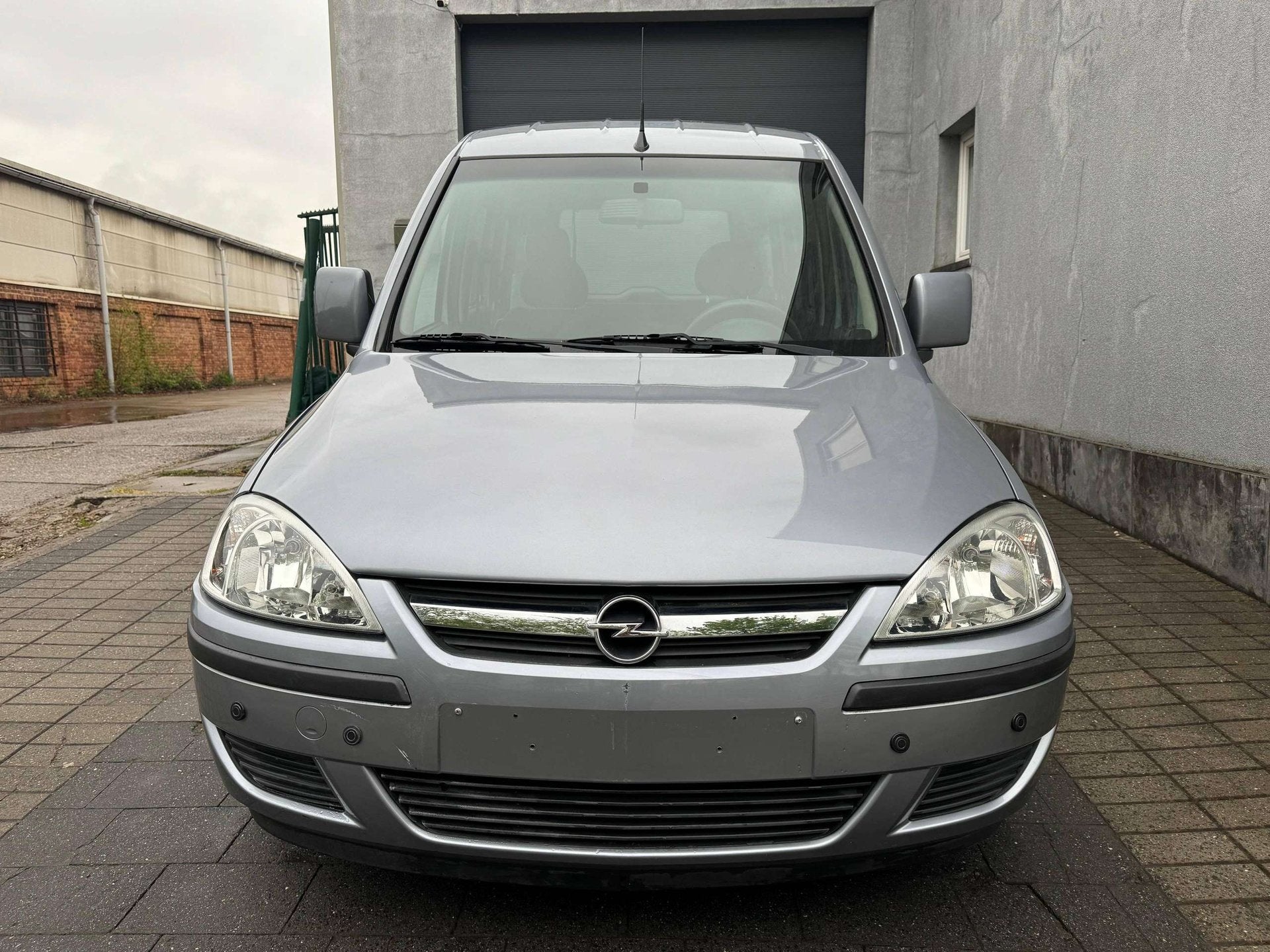 Opel Combo Combo Tour 1.4i XEP TPMR PMR INVALIDE MINDERVALID, 4 zetels, Gebruikt, 4 cilinders, Bedrijf