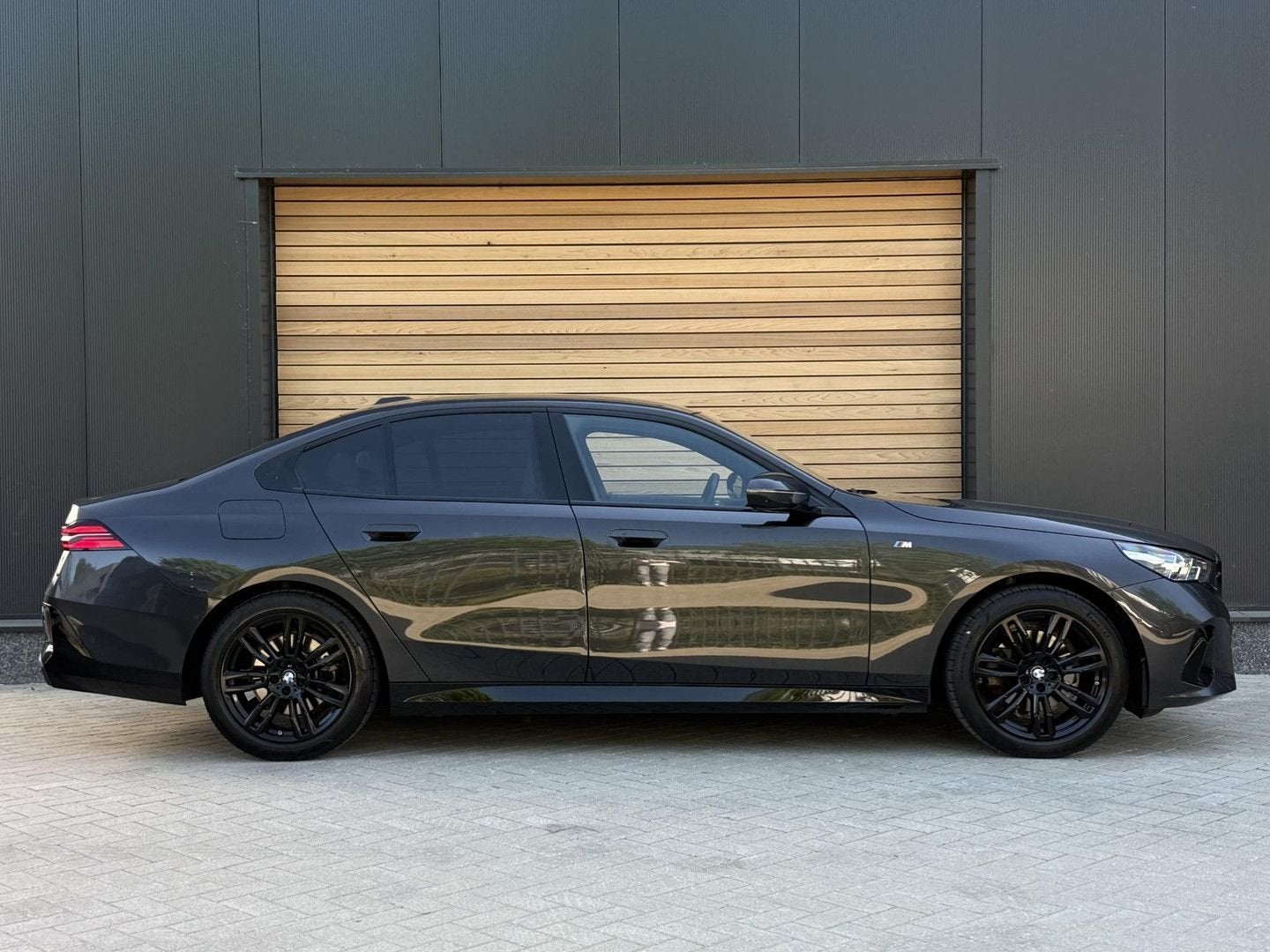 BMW 520 5-serie 520i M-Sport PANO|HEAD-UP|HARMANKARDON|ACC|S, Autos, BMW, Entreprise, Carnet d'entretien, Berline, Automatique