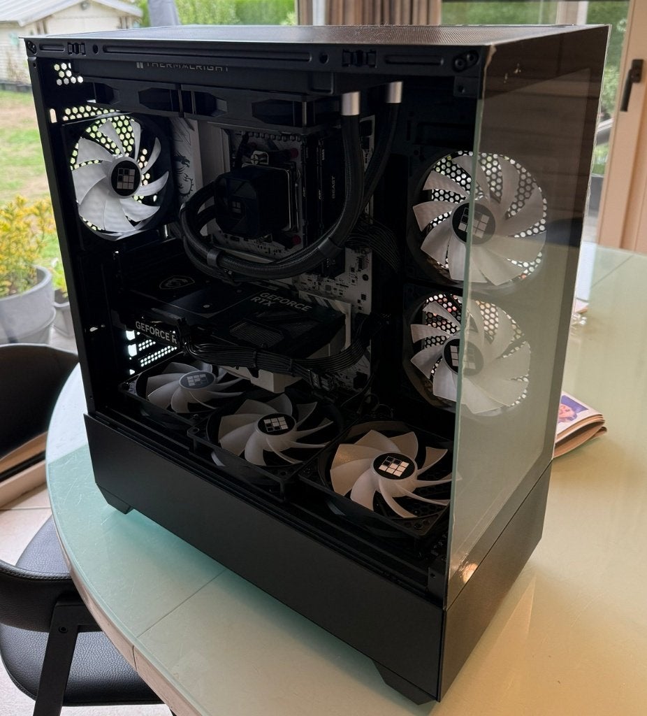 Nieuwe game pc, Ryzen 7 9800x3d, RTX 5060Ti, 16 GB ram, ssd, Ophalen, MSI, 32 GB, Nieuw