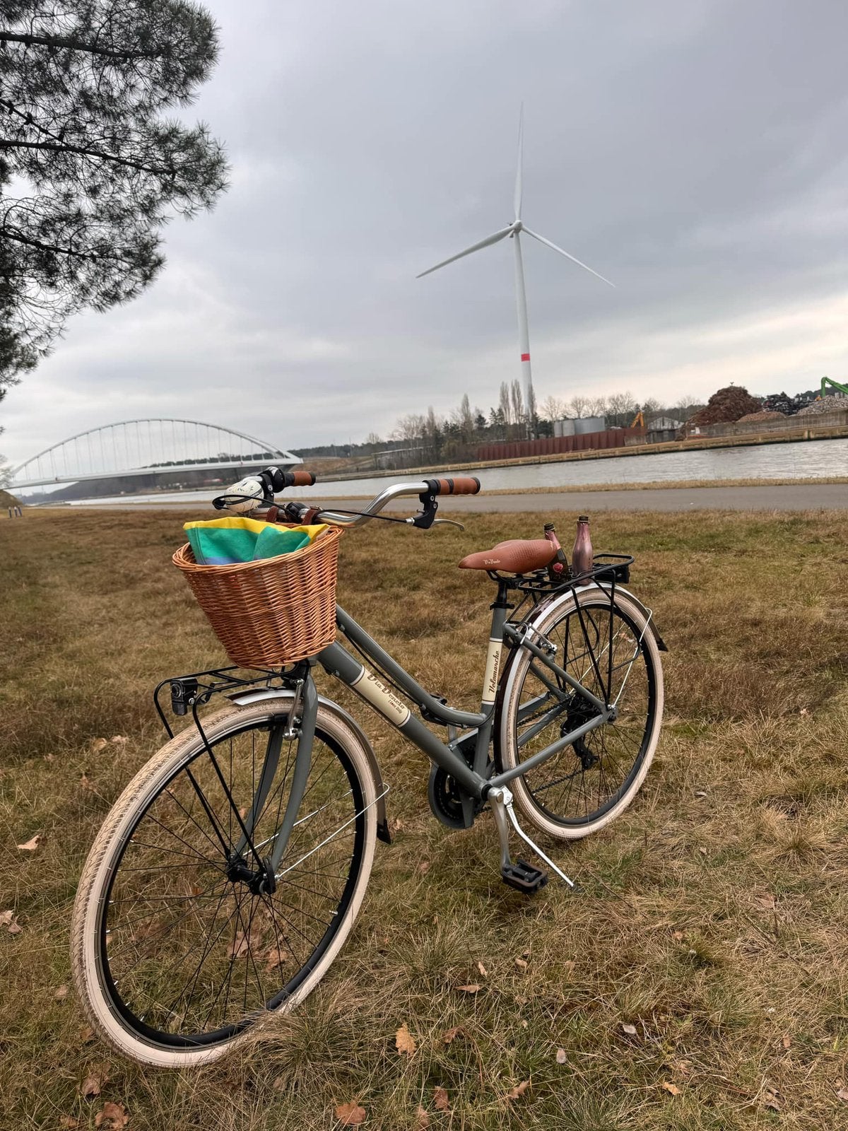 Mooie Via Veneto Retro Damesfiets / Stadsfiets met mandje, Tuin en Terras, Ophalen, Zo goed als nieuw, Met opvangzak, Accu