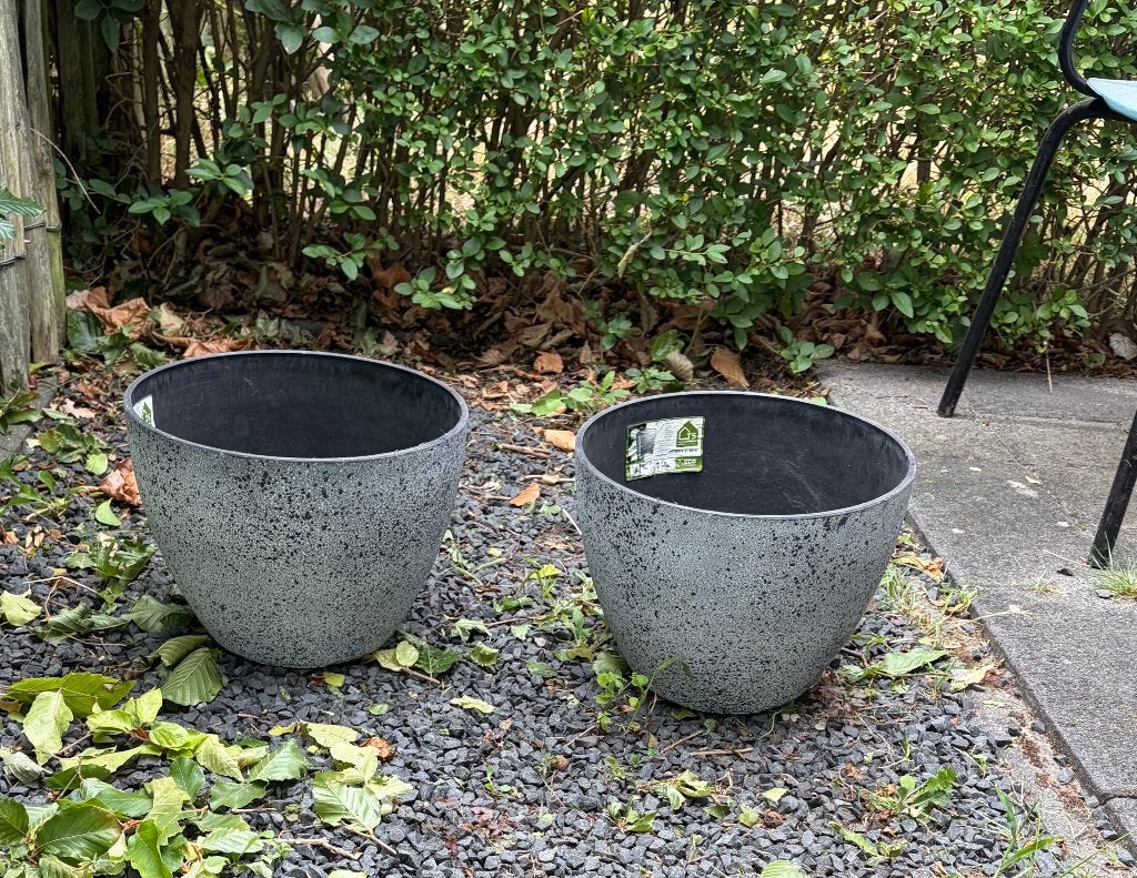 2x Bloempot (D29 H22 nova concrete), Tuin en Terras, Kunststof, Rond, Zo goed als nieuw, Minder dan 40 cm