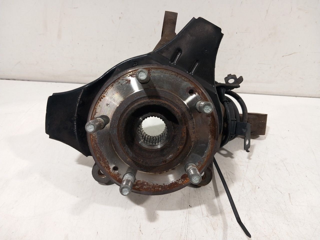 Wielnaaf rechts voor Kia Optima, Onderdelen@venauto.nl, Van der Ven Autorecycling B.V., Ettenseweg 76, 4706 PB Roosendaal, The Netherlands