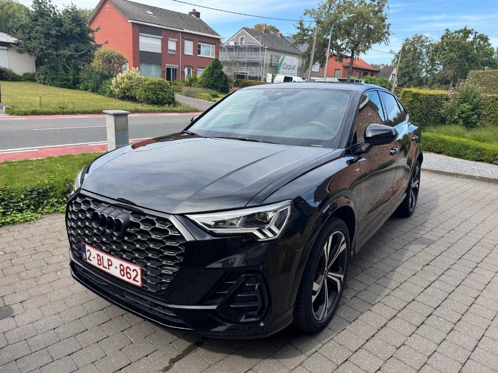 auto audi Q3 SPORTBACK, Autos, Audi, Cuir, 1800 kg, Entreprise, Noir