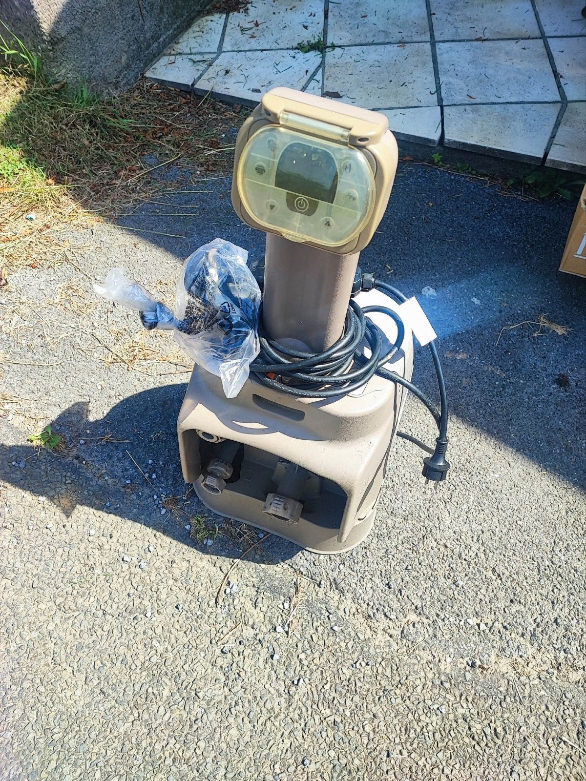 Pour jacuzzi, Enlèvement ou Envoi