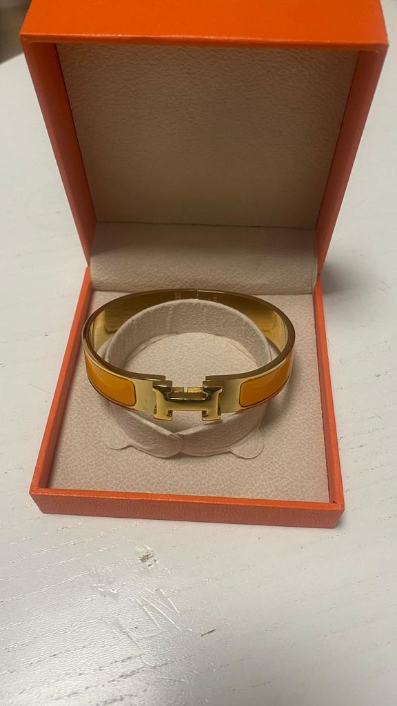 Marabande Hermès, Enlèvement, Neuf