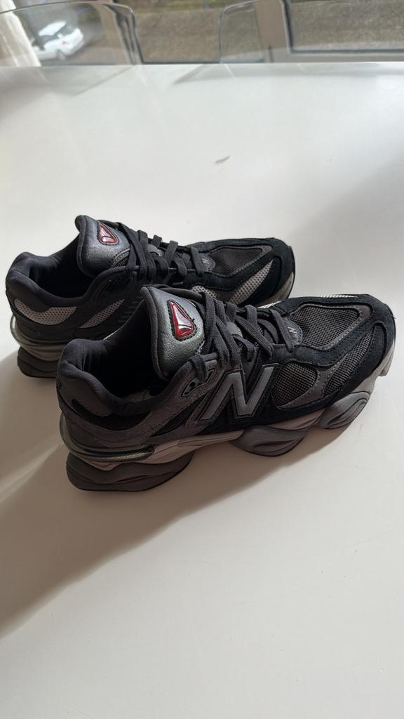 New Balance NB9060 39,5, Ophalen of Verzenden, Zo goed als nieuw