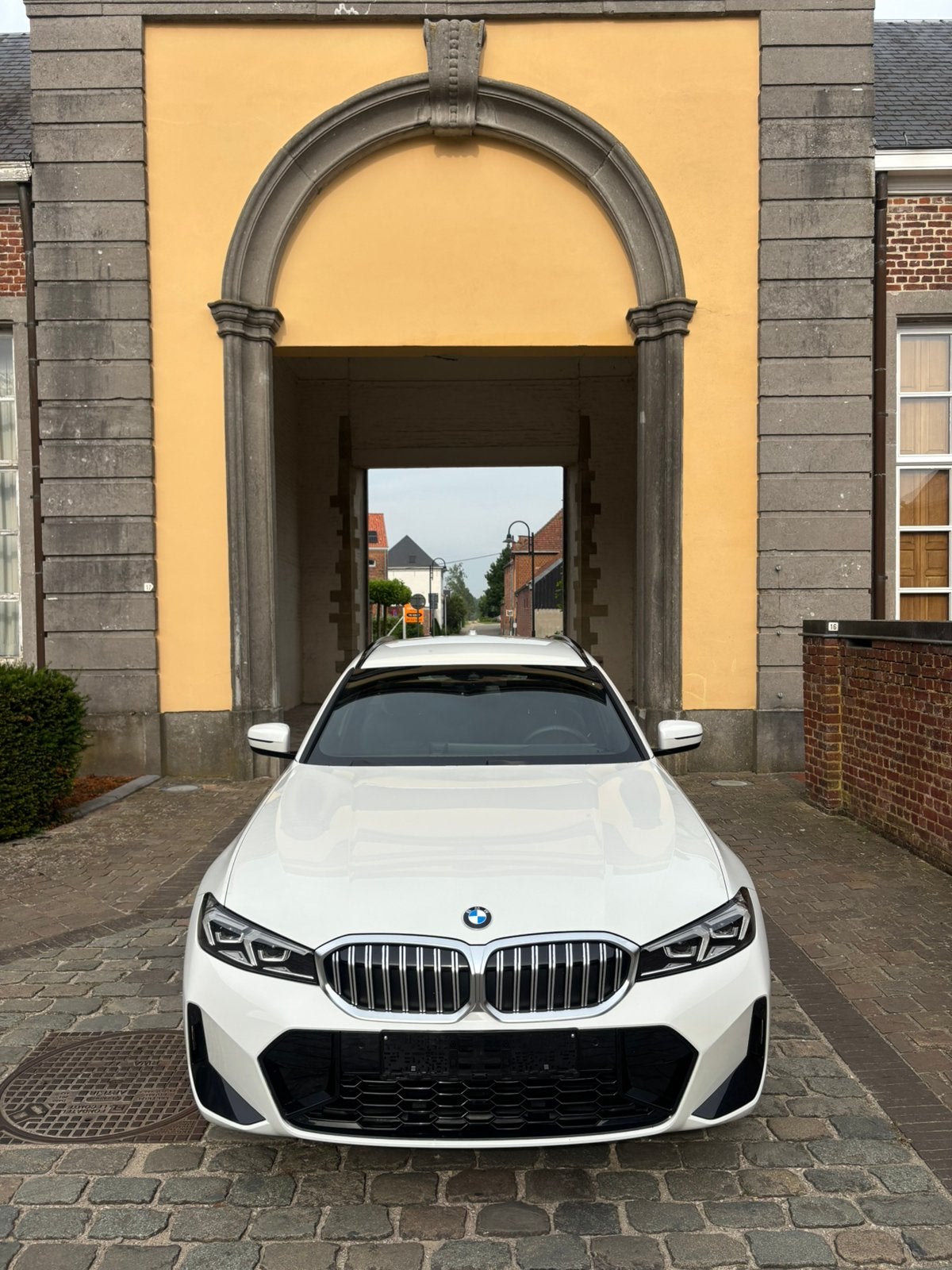 BMW G21 318i, Achat, Euro 6, Entretenue par le concessionnaire, Noir