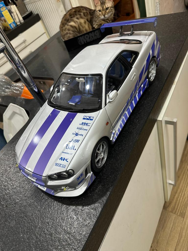 Nissan skyline altaya 1/8, Enlèvement ou Envoi, Comme neuf, Voiture