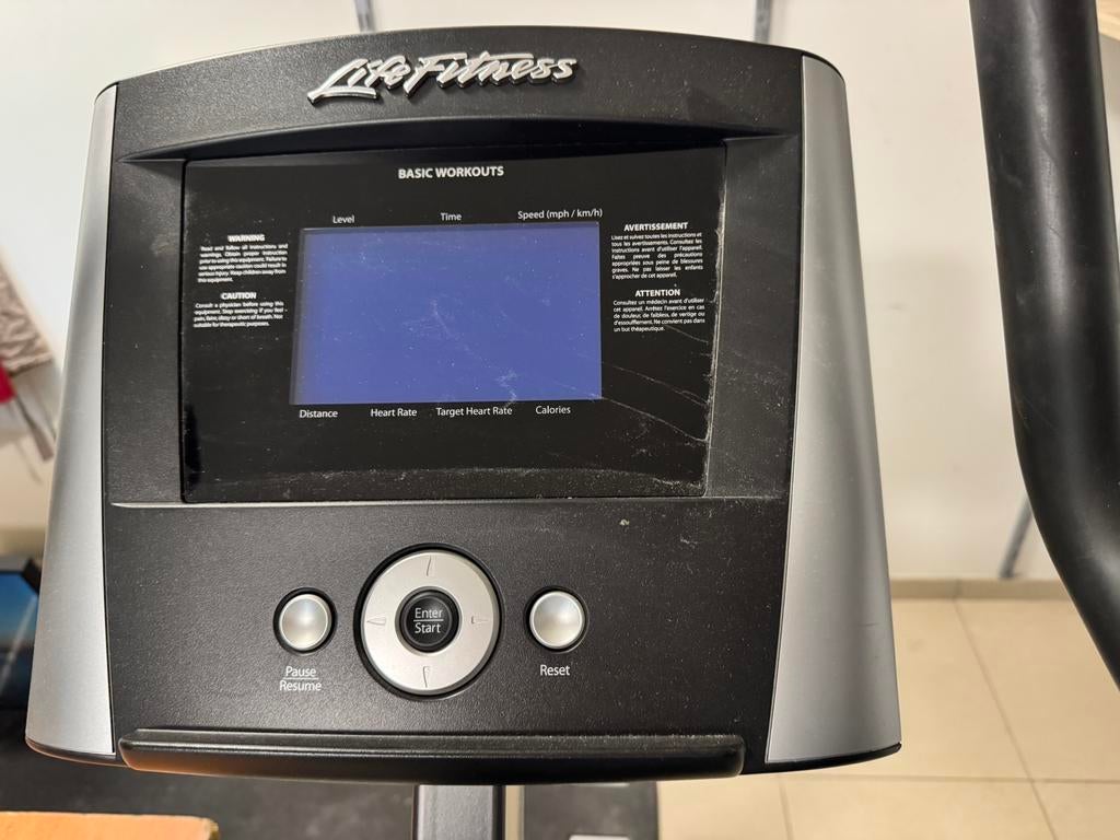 hometrainer merk life fitness, Ophalen, Zo goed als nieuw