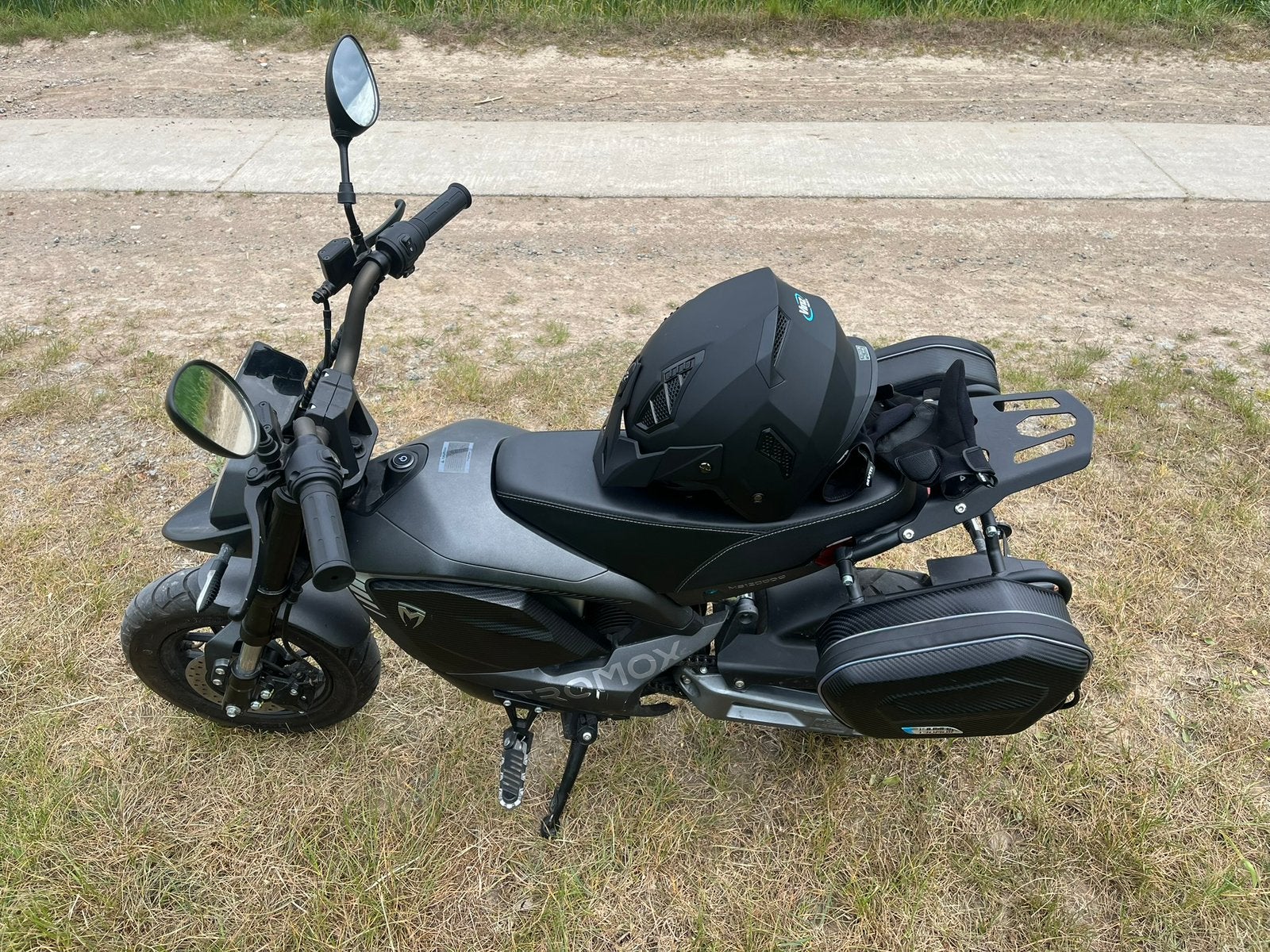 Tromox Mino - Rijklaar met 2 batterijen en veel accesoires, Fietsen en Brommers, Scooters | Overige merken, Ophalen, Zo goed als nieuw