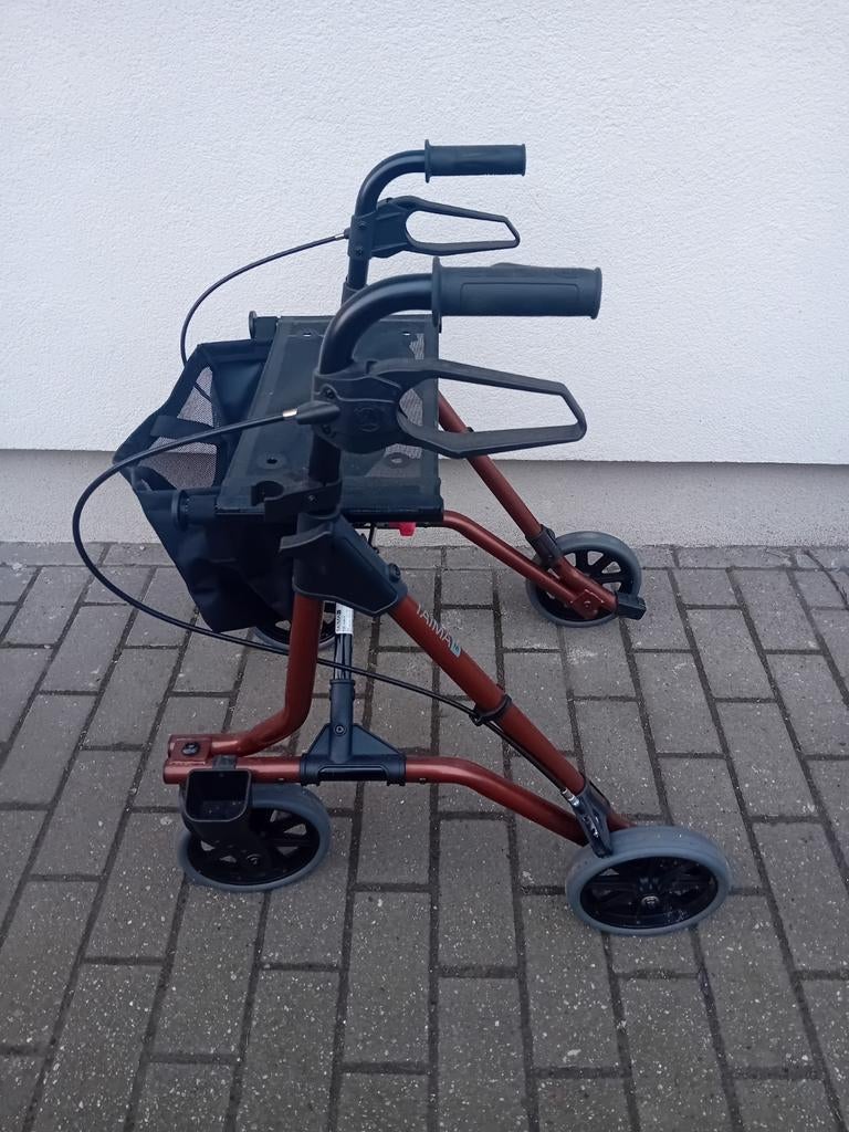 Met zijn lage gewicht van 6,5 kg is hij altijd stabiel, Ophalen, Opvouwbaar