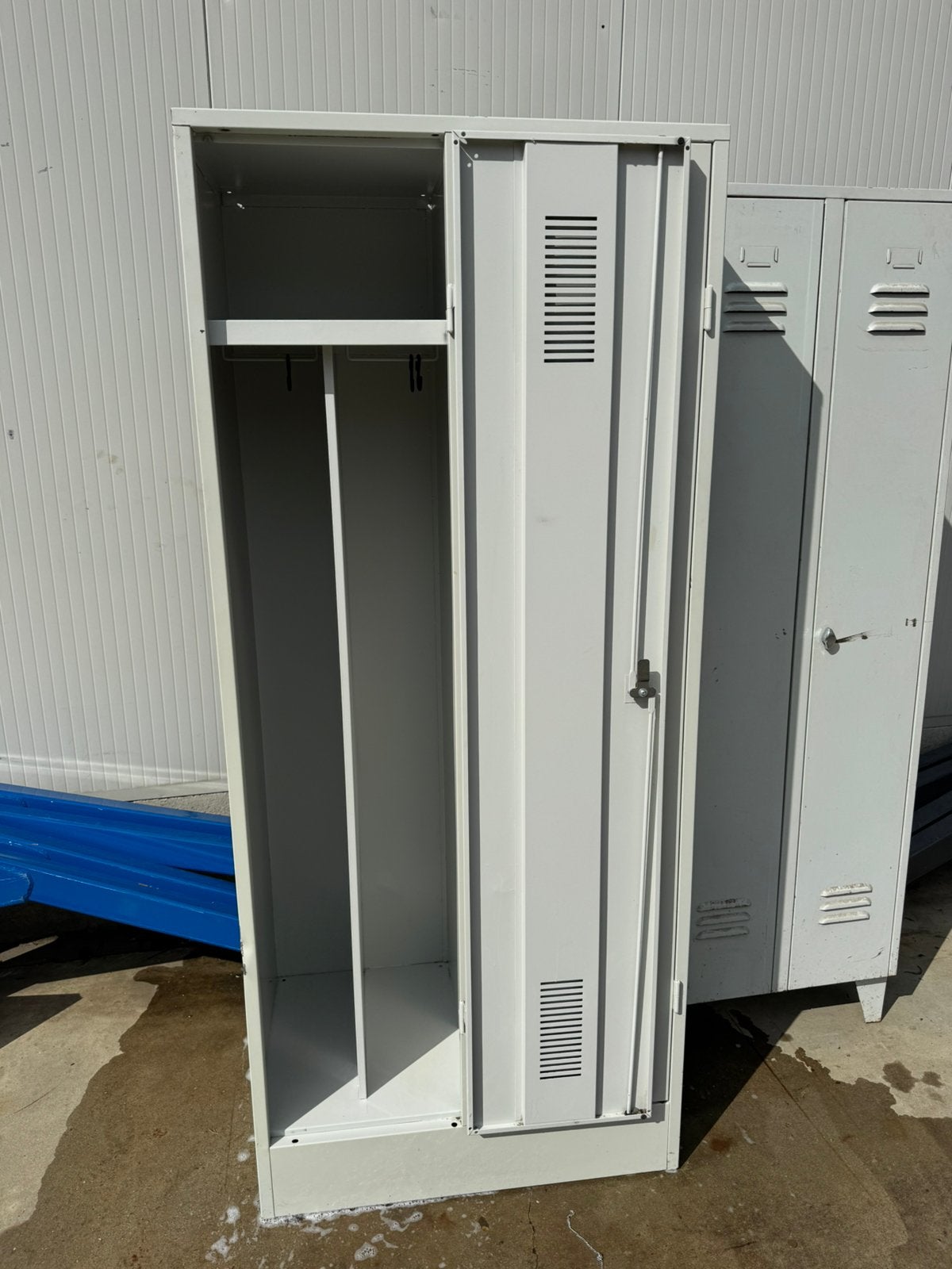 Lockerkast te koop, Ophalen, Zo goed als nieuw