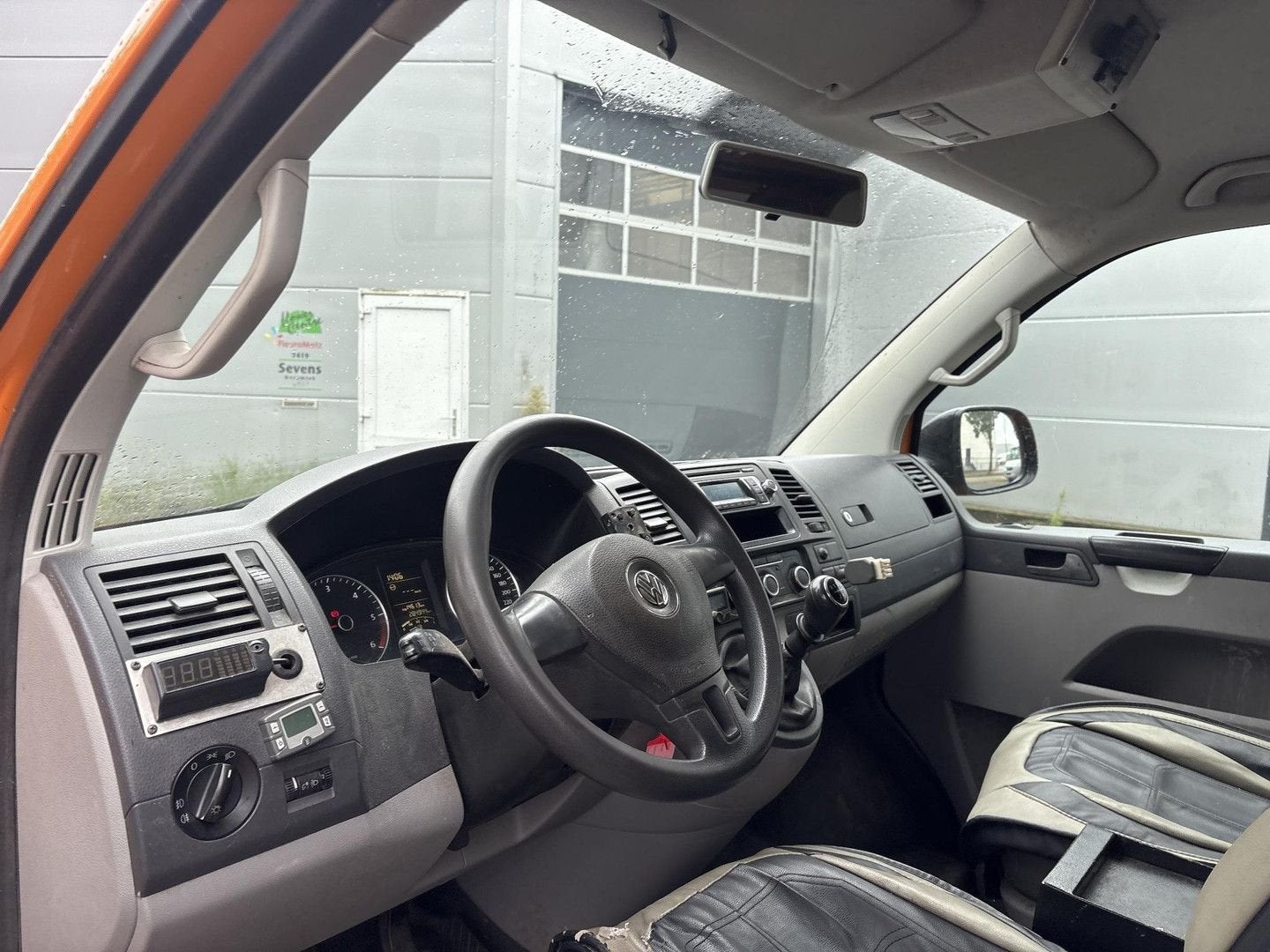 Volkswagen Transporter 2.0 TDI 102PK | € 3.950,- NETTO! | Ai, Autos, Camionnettes & Utilitaires, ABS, Achat, Entreprise, Boîte manuelle