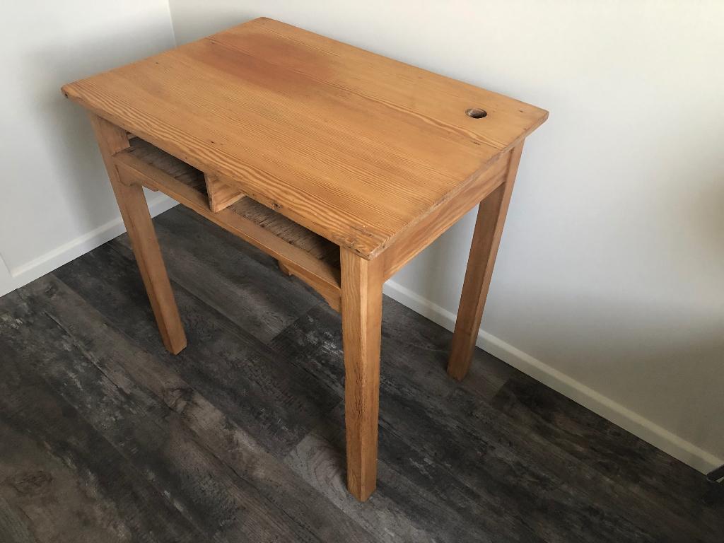 bijzet antiek bureau, Enlèvement