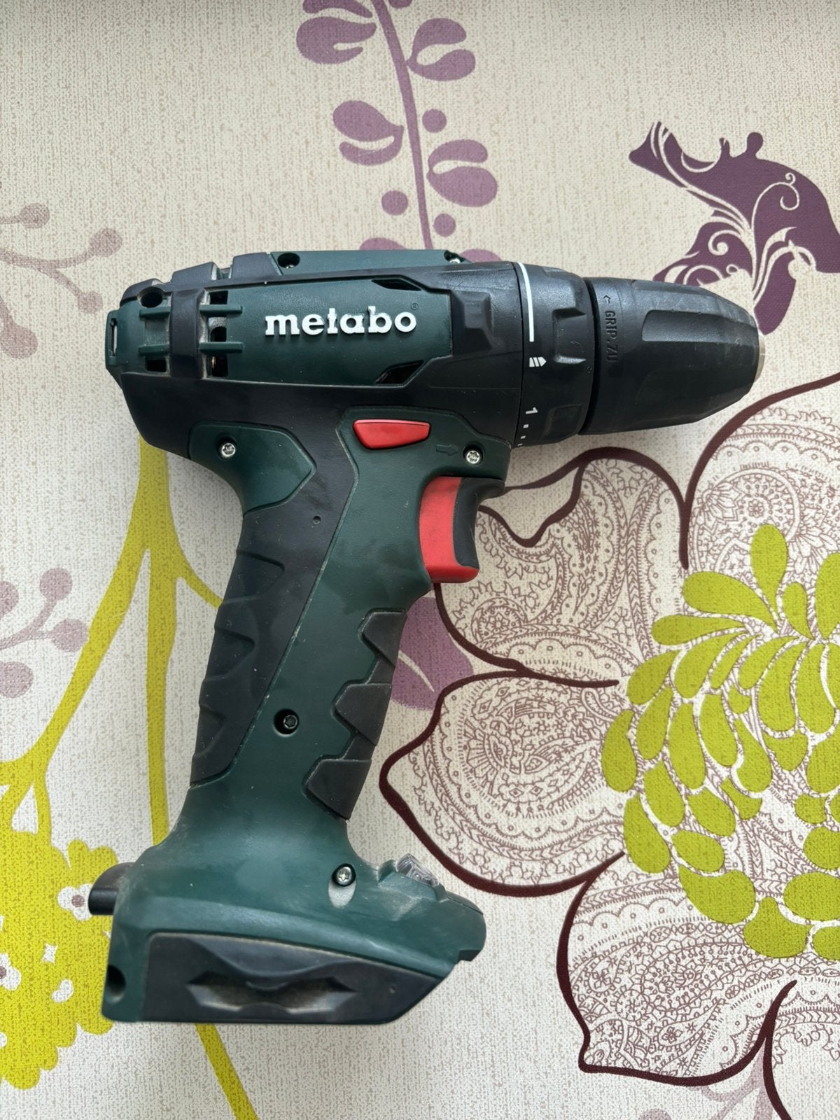 Metabo accu schroefboormachine, Doe-het-zelf en Bouw, Ophalen, Zo goed als nieuw