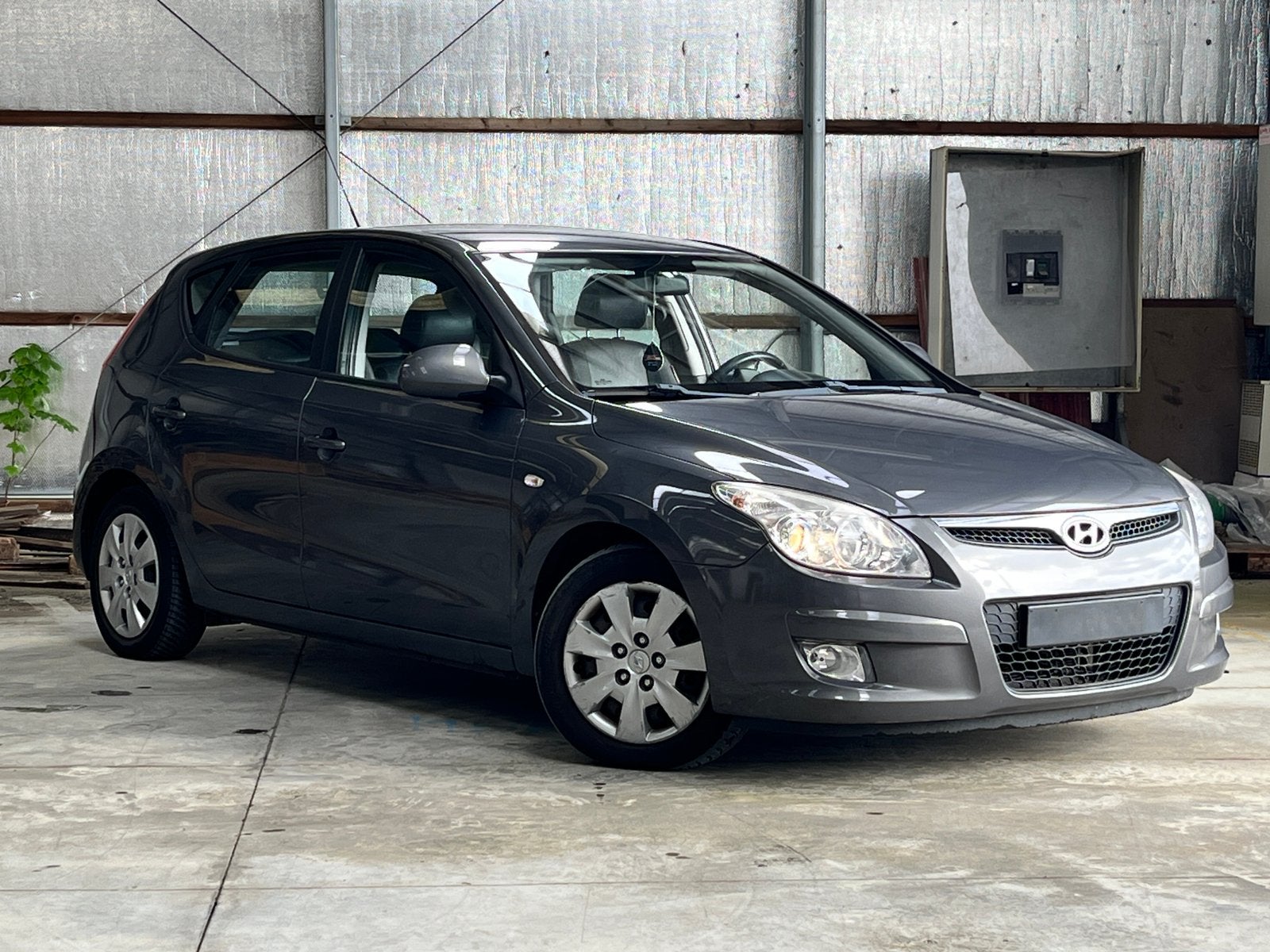 Hyundai i30 / 1.6  Diesel / euro 4 / manuel, Cuir, Argent ou Gris, Achat, Entreprise