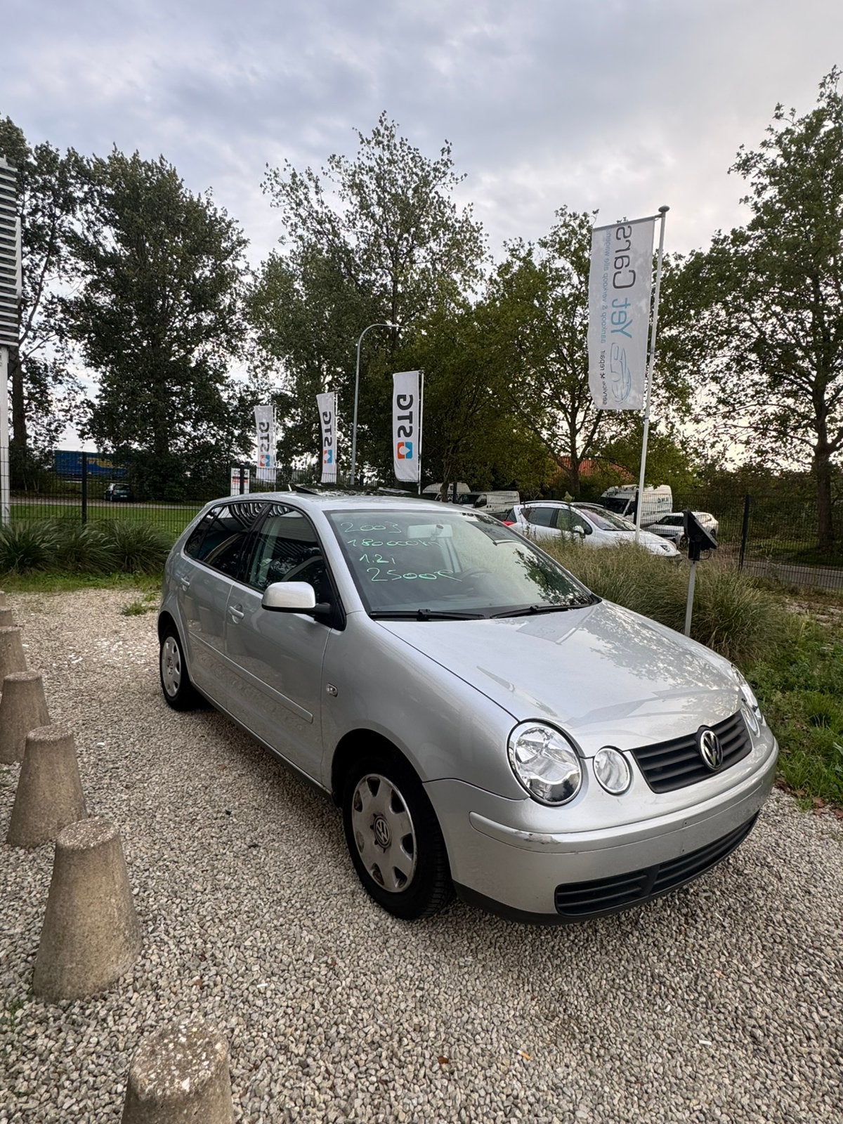 Vw polo benzine met keuring verkoop en garantie, Auto's, Voorwielaandrijving, 4 deurs, Stof, 50 kW