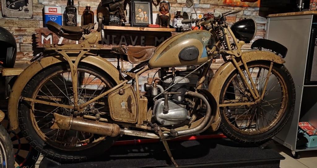 Peugeot p55 1949, Motos, 125 cm³