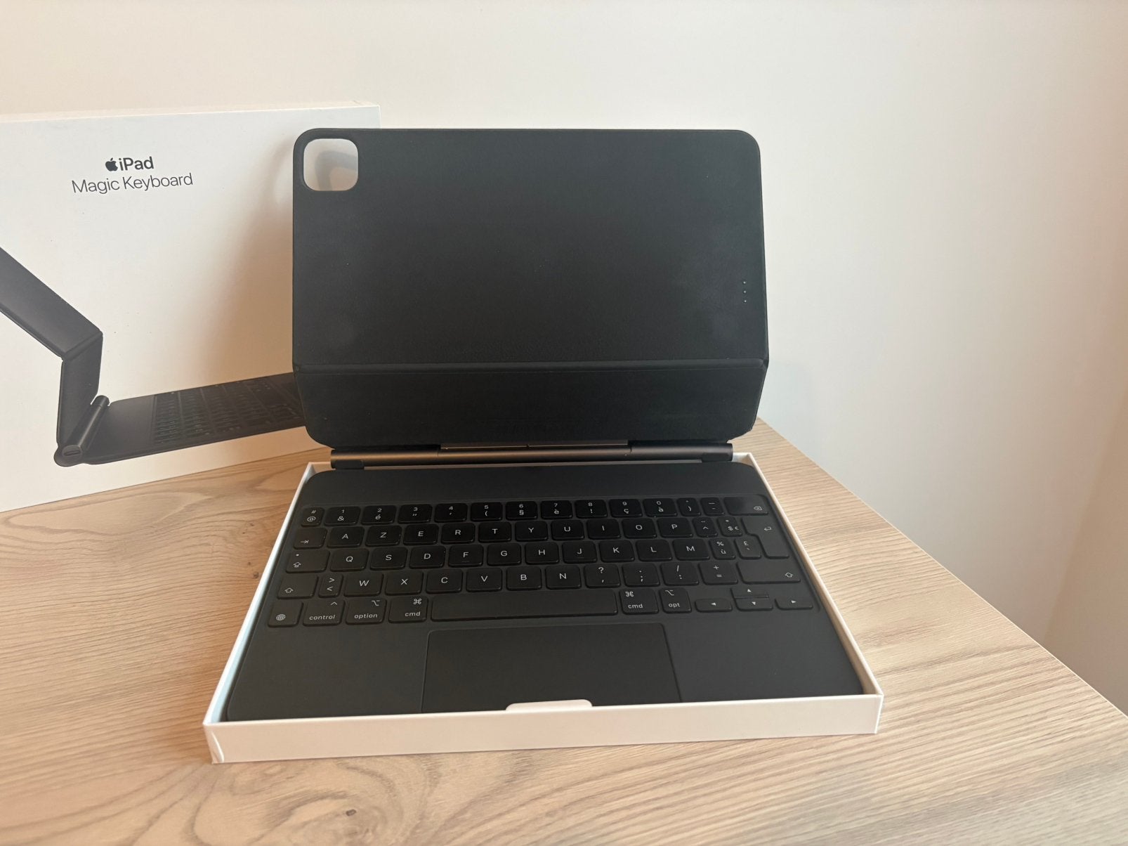 Magic keyboard Ipad pro / air 11 inch, Enlèvement ou Envoi, Utilisé