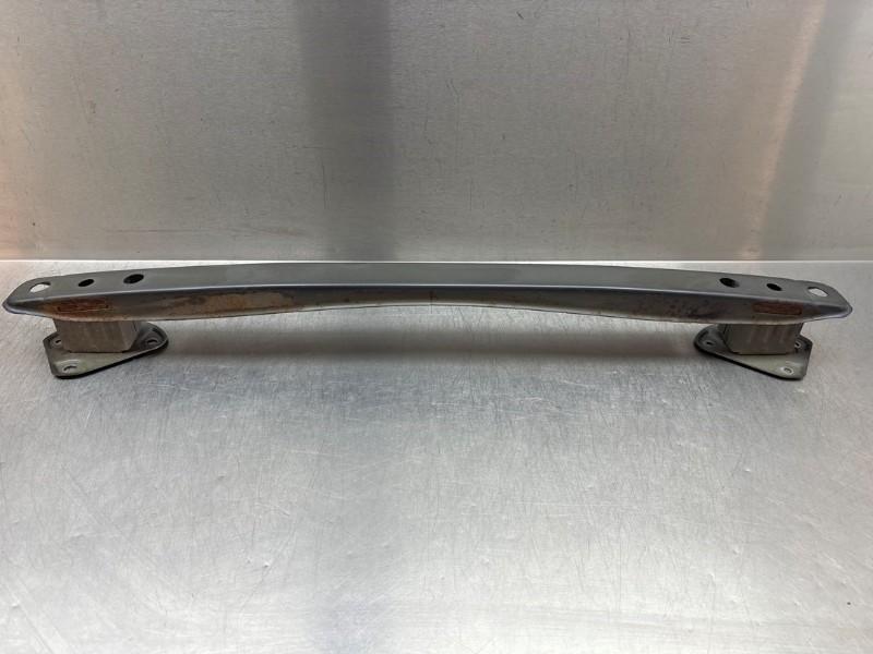 CADRE DE PARE CHOC ARRIÈRE Toyota Aygo (B40), Dhr. M. Roggen, Toyota, Stadsweg 37 37
9917 PV  WIRDUM GR., NL, Utilisé