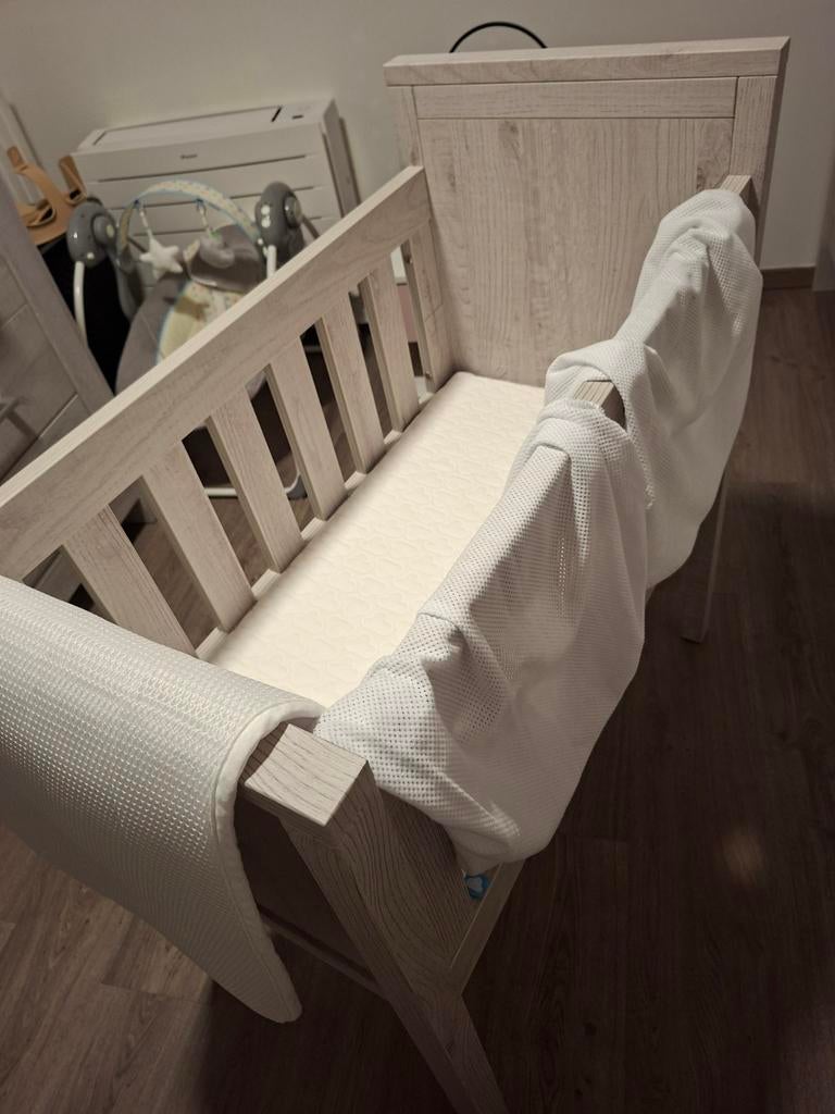 Wieg/bed baby NIEUW!, Enlèvement, Neuf, Matelas