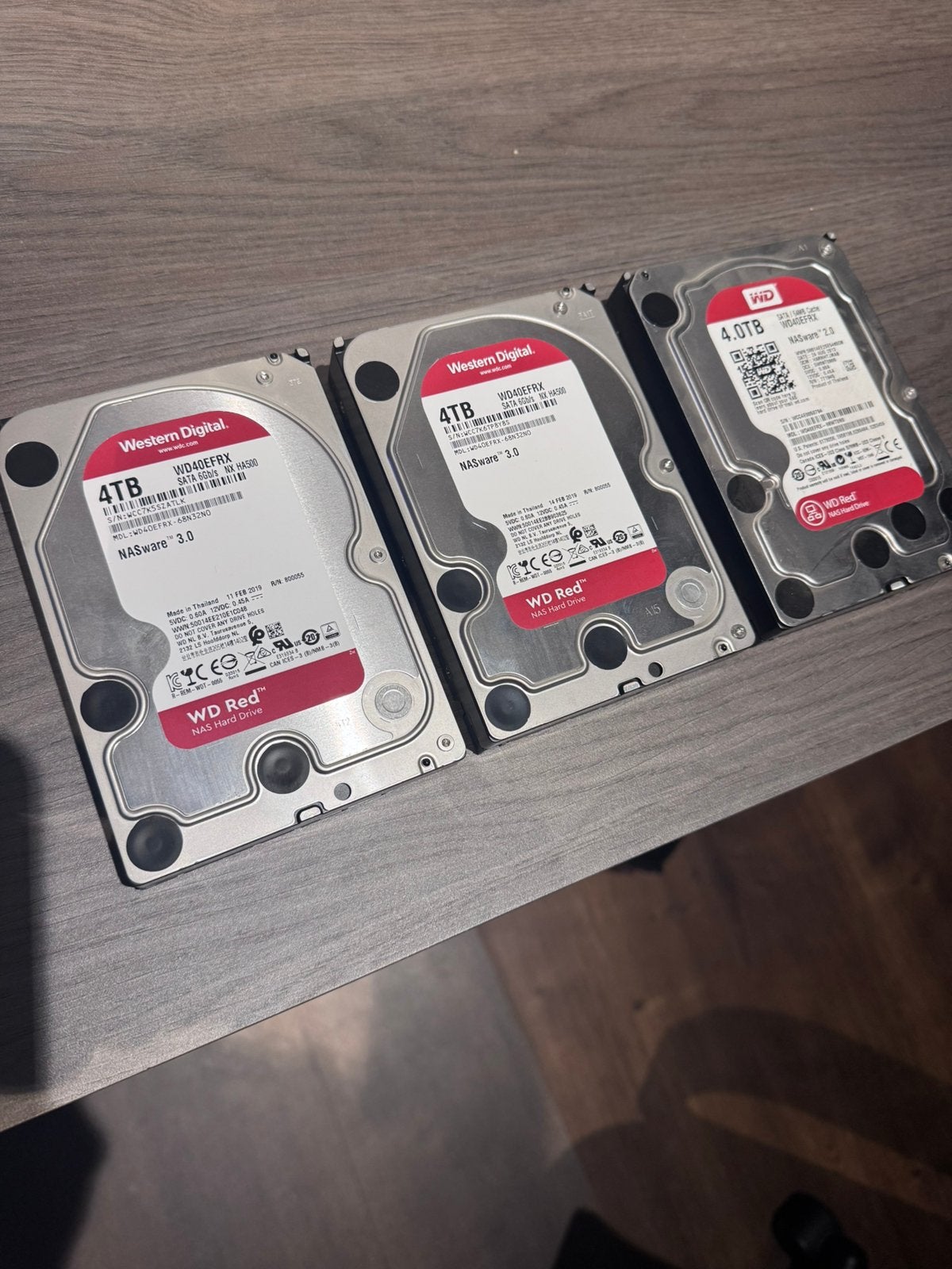 3 disques durs EFRX Western Digital de 4 To, Informatique & Logiciels, Disques durs, Comme neuf, Interne, SATA, Enlèvement