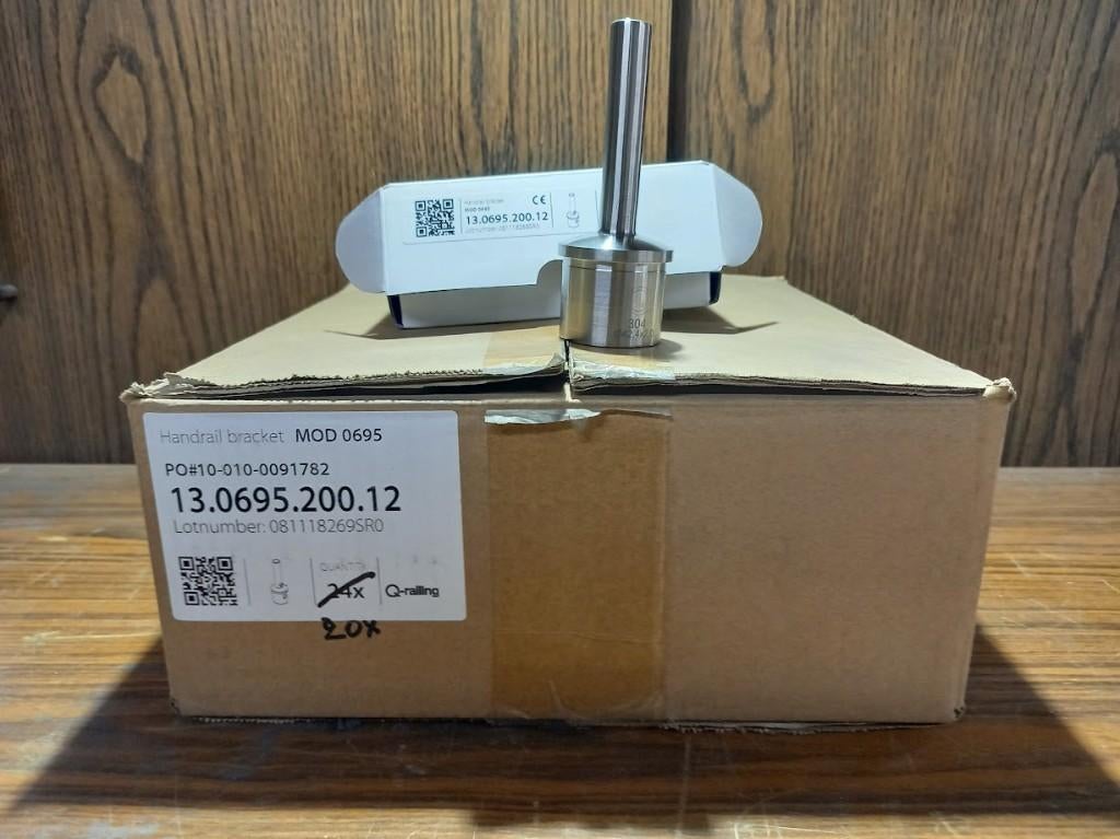 20 stuks inox handrailingssteun Q-railing 13.0695.200.12, Doe-het-zelf en Bouw, Ladders en Trappen, Ophalen, Nieuw, Trap