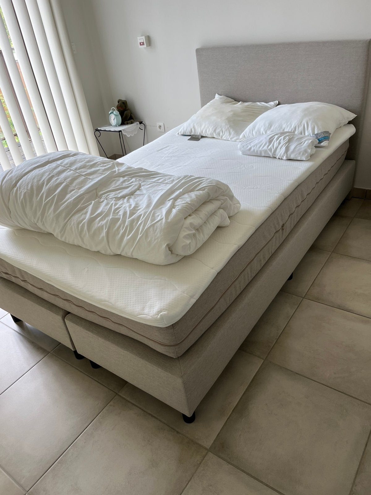 Boxspring Twijfelaar 120x200., Ophalen, Zo goed als nieuw, Twijfelaar, Beige