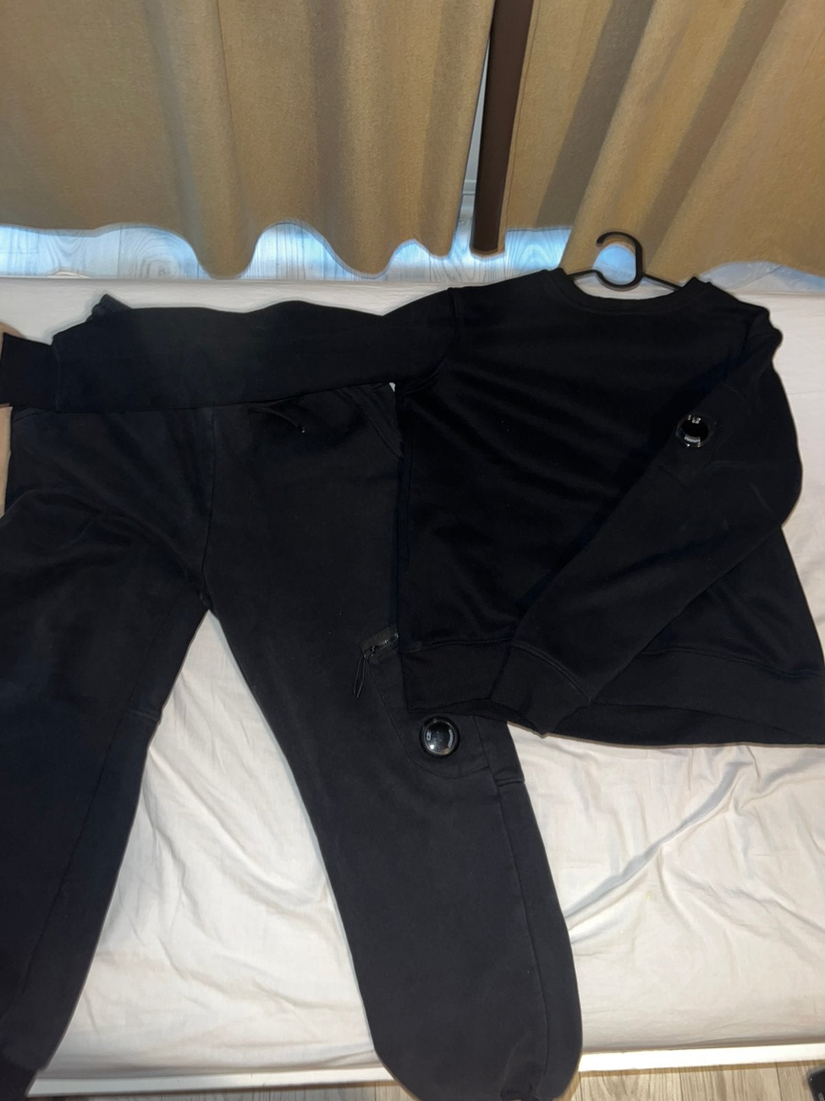 Ensemble Cp company, Vêtements | Hommes, Enlèvement ou Envoi, Comme neuf, Taille 48/50 (M), Noir