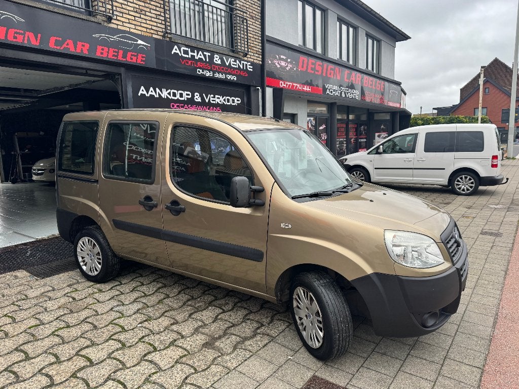 Fiat Doblo 1.4 Benzine 77 pk — 92.000 km 1ste hand Car-Pass, 4 deurs, Monovolume, Bedrijf, Handgeschakeld