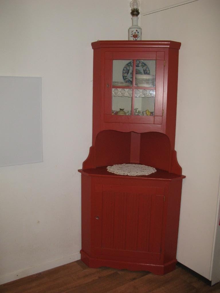 Hoekkastje, Ophalen