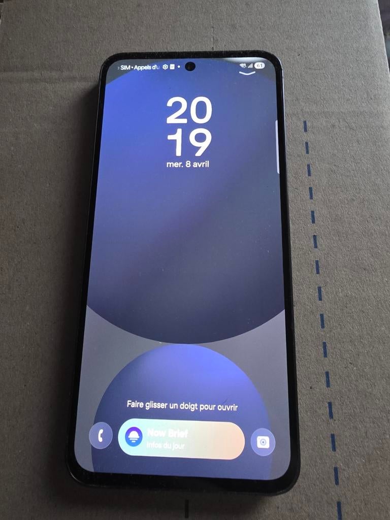 Samsung S24, Télécoms, Enlèvement