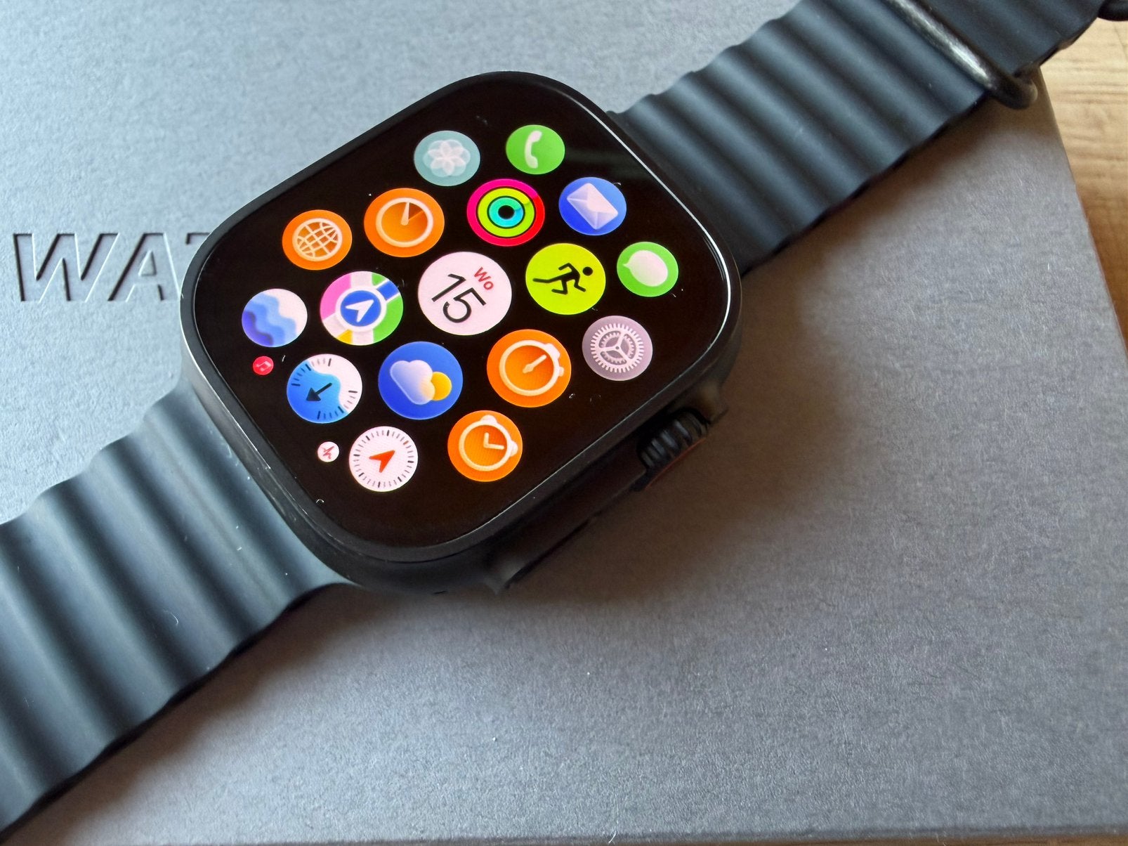 APPLE WATCH ULTRA 2 49MM BLACK TITANIUM (eSIM) MET GARANTİE, Zwart, IOS, Ophalen of Verzenden, Zo goed als nieuw