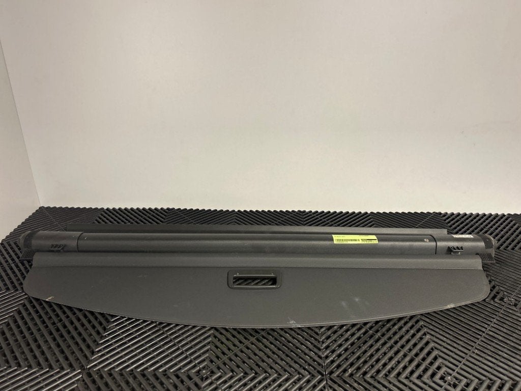 RIDEAU ROLL COVER Seat Leon ST (5FF) (|5F9867871|), Seat Deutschland GmbH, Service@seat.de, Utilisé, Seat