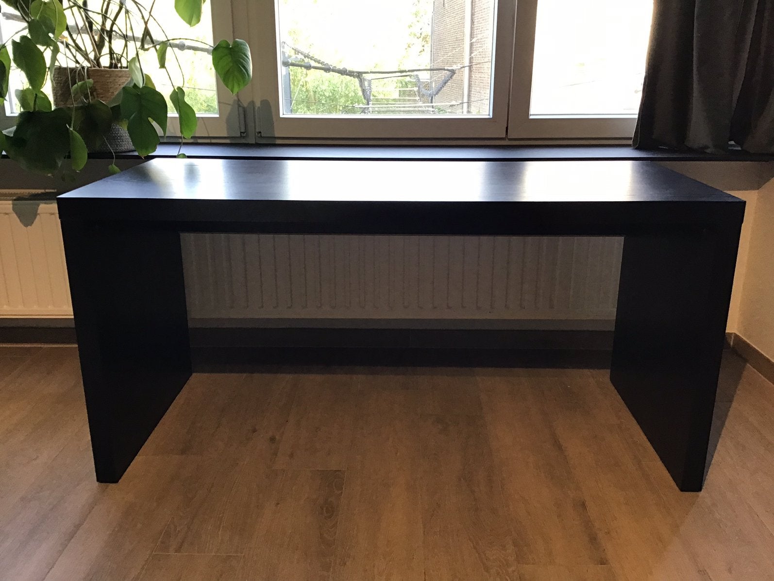 Ikea Malm bureau donkerbruin, Huis en Inrichting, Ophalen, Kabelgoot, Gebruikt, IKEA