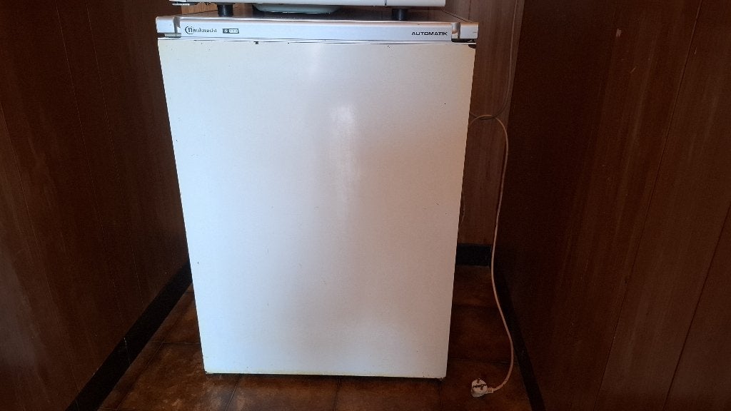 Diepvries, Elektronische apparatuur, Vriezers en Diepvrieskisten, Gebruikt, Ophalen, Vrieskast, 85 tot 120 cm
